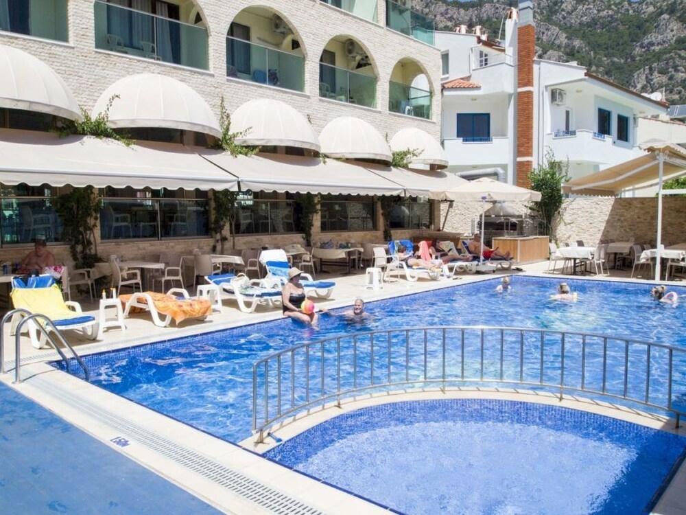 Oz-Can Hotel Турунч Экстерьер фото