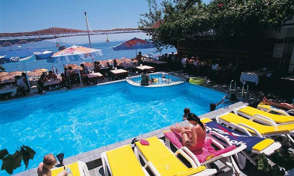Oz-Can Hotel Турунч Экстерьер фото